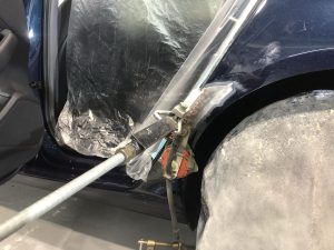 アウディＡ３のリアフェンダー修理
