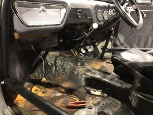 空飛ぶ車