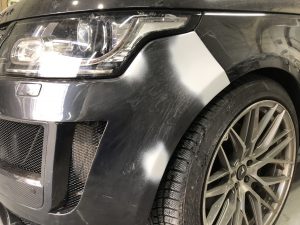 ランドローバーのバンパー修理