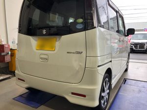 スズキ パレットのリアゲート修理