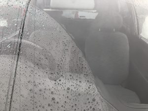 雨日の運転に