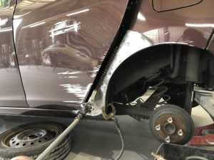 ミライースの鈑金塗装