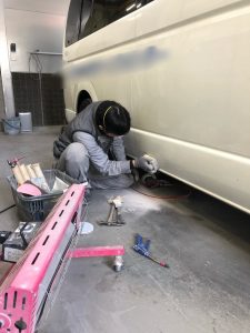 社会福祉士法人様のハイエース修理