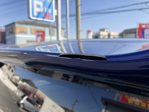 リアスポイラー修理