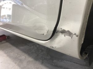 トヨタ・ルーミーのヘコミ修理