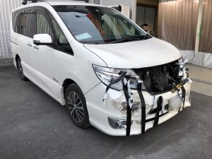 セレナの修理
