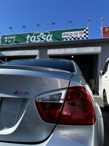 BMW M3のバンパー修理