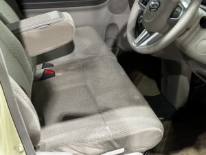 シートカバー取り付け