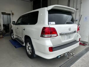 ランドクルーザーのボンネット