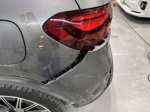 ベンツGLAのバンパー修理