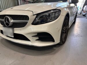 ベンツＣクラス バンパー修理
