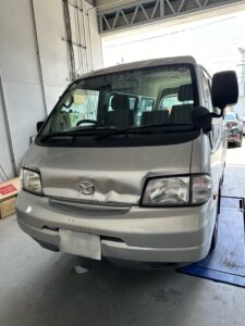 ボンゴ フロントパネル交換