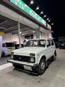 ラーダニーヴァの修理
