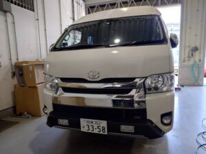 マフラーが折れて