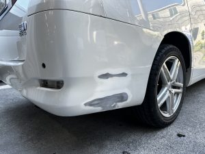 アルファードのリアバンパー修理