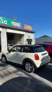 弊社でご購入していただいたミニクーパーのご納車