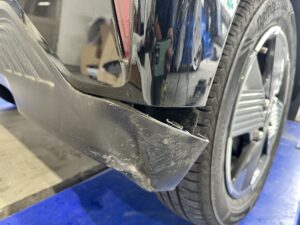 日産サクラのバンパー交換