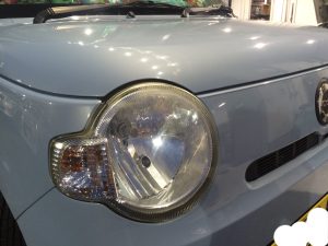 ヘッドライトをピカピカに